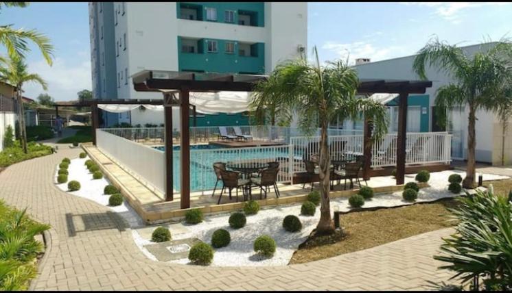 Apto Em Easy Club Encantador Com Piscina. Lejlighed Piçarras Eksteriør billede